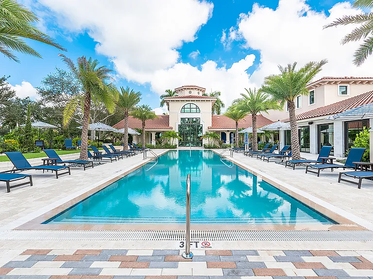 Cortland Portofino Place — Photo 1