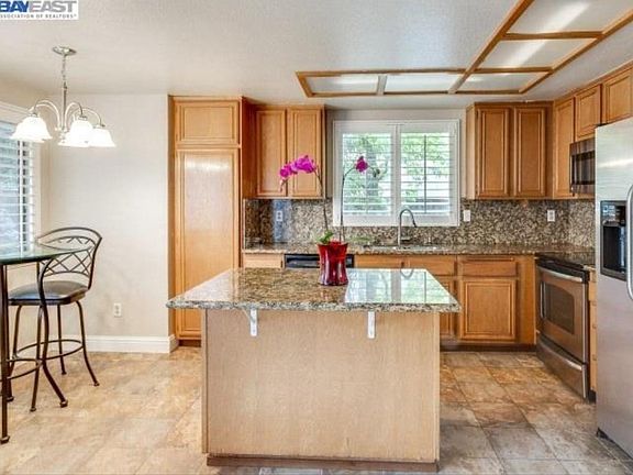 Kitchen with breakfast nook