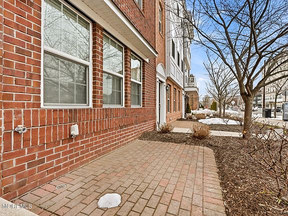 2nd image of 600 Grand Avenue #3G