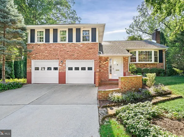 2002 Eden Rd, Wilmington, DE 19810