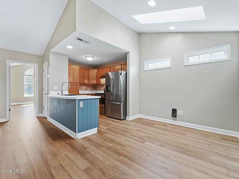 4212 Elizabeth Ave — Photo 8