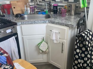 2208 Saint James St #8, Philadelphia, PA 19103