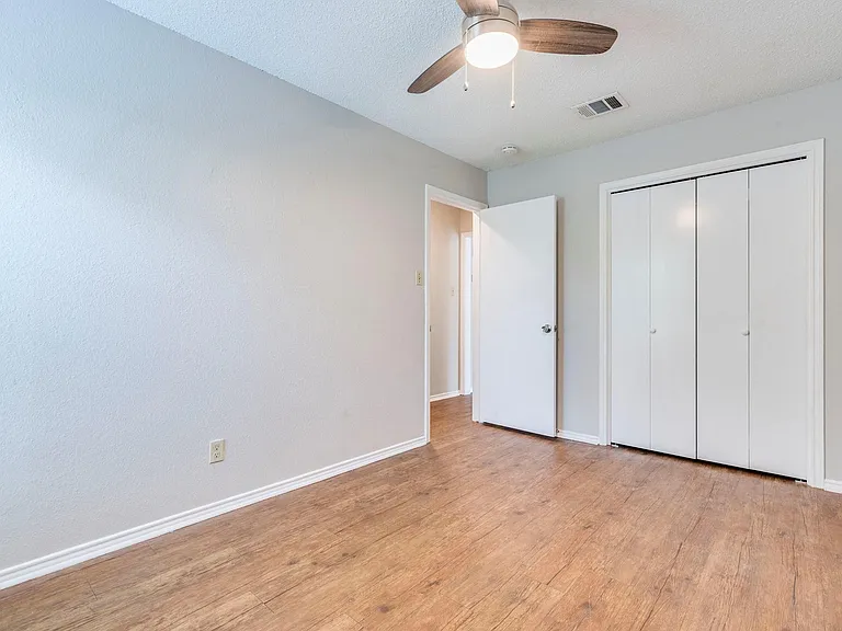 1110 Hyridge St — Photo 12