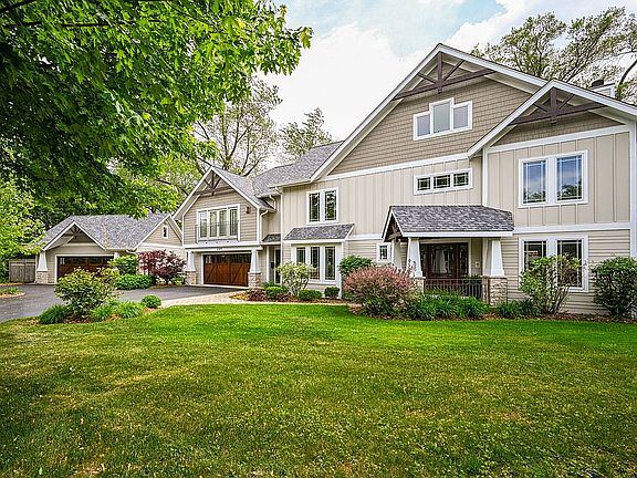 2nd image of 249 Kenilworth Ct
