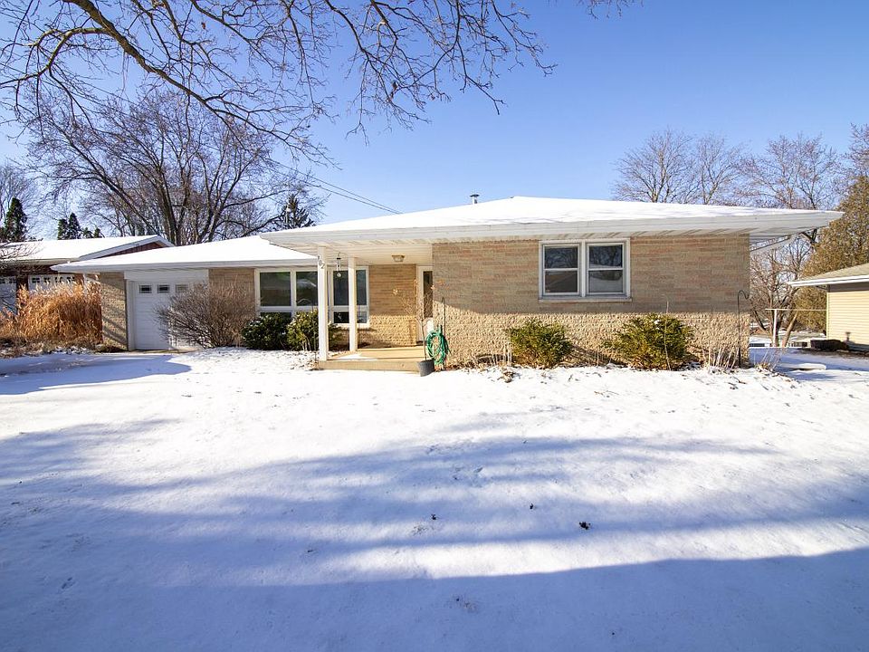 1st image of 102 Oak Hill COURT