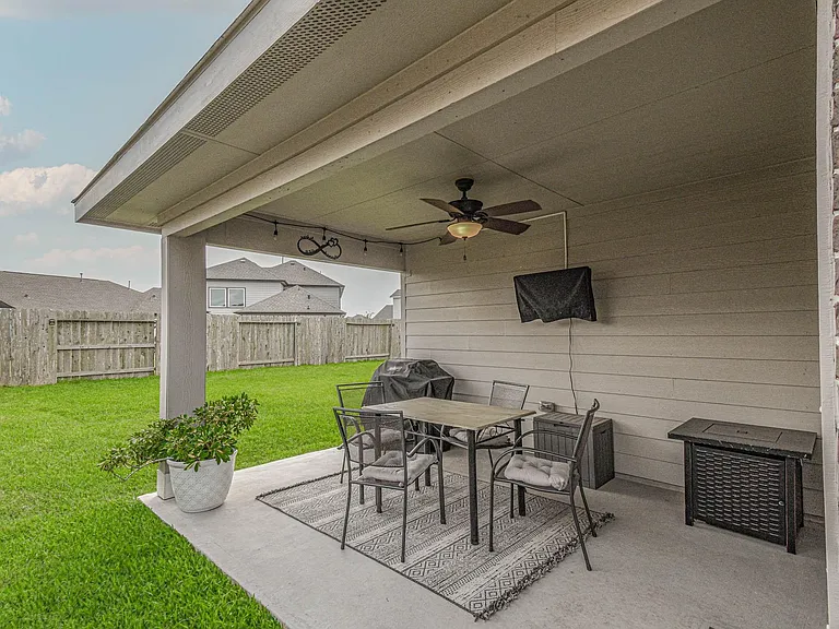 13009 Oleander Bay Ln — Photo 3