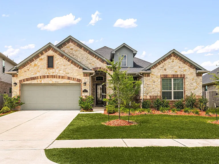 31611 Donoso Dr — Photo 3