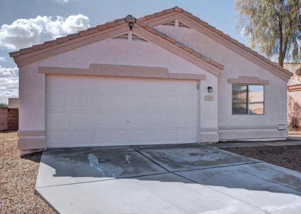 1st image of 2169 W Silver River Way