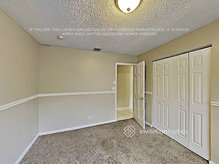 501 NW 107th Ter — Photo 10