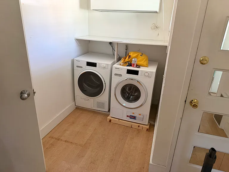 801 Waverly St #2 — Photo 7