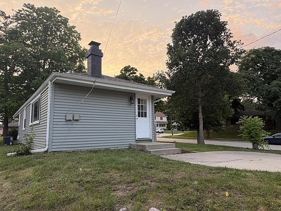 2nd image of 8035 W Warnimont AVENUE
