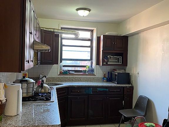 3rd image of 14463 35th Ave APT 5M