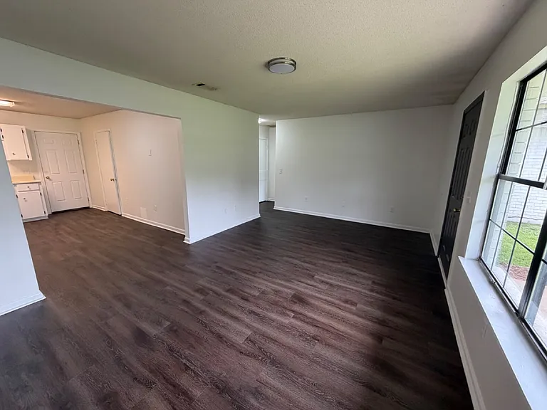 1460 Sunset Blvd #6 — Photo 6