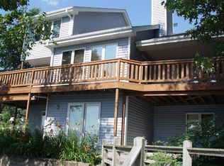 9202 Bellvue Dr, Plattsmouth, NE 68048