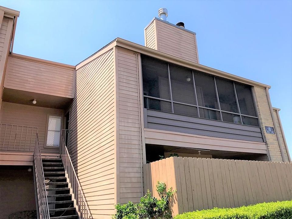 1st image of 10555 Turtlewood Ct Unit 2403