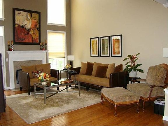 2 Story Great Room w/Fplc