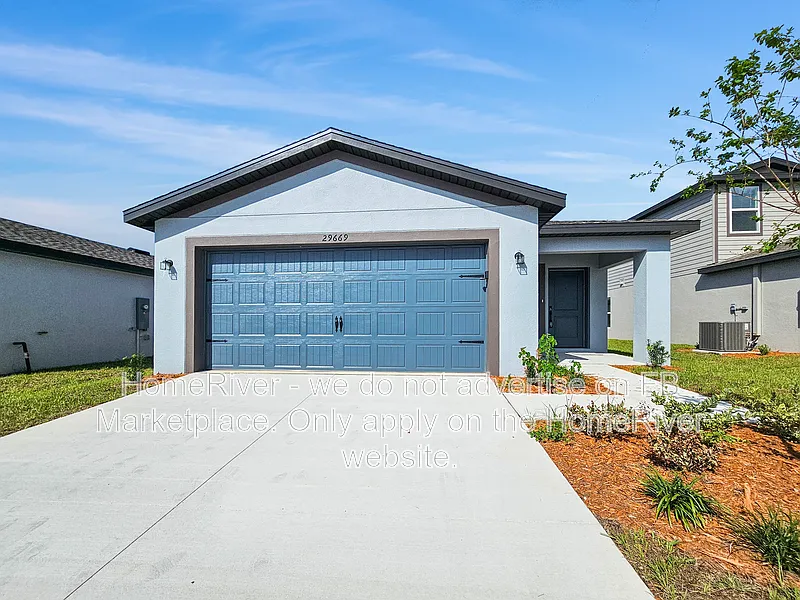 3 bed, 2.0 bath, 1707 sqft, $2,200 — Photo 1
