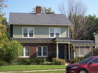322 W Clinton St, Howell, MI 48843