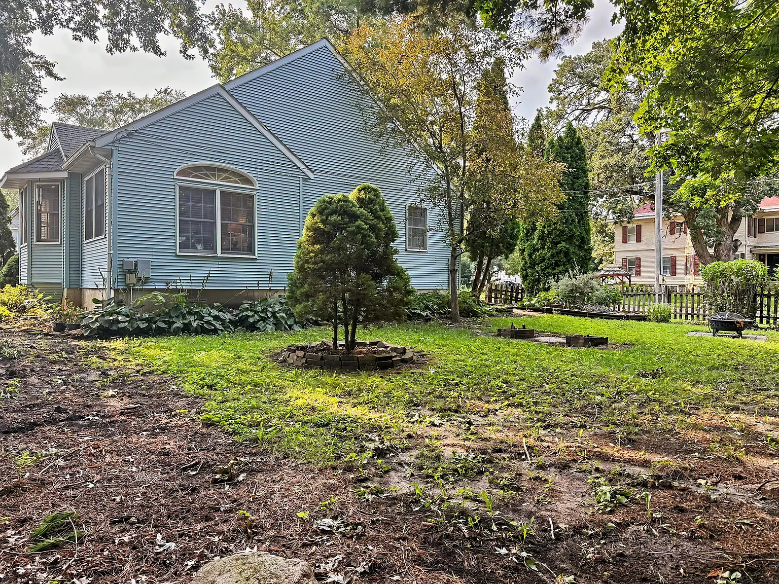 Alex House — Photo 3