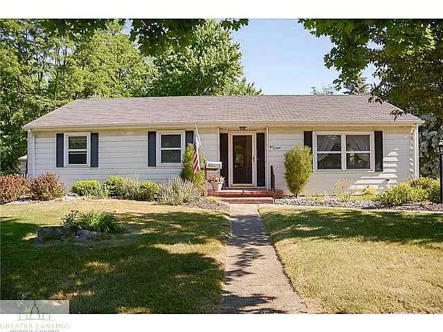 509 Moore St photo 1