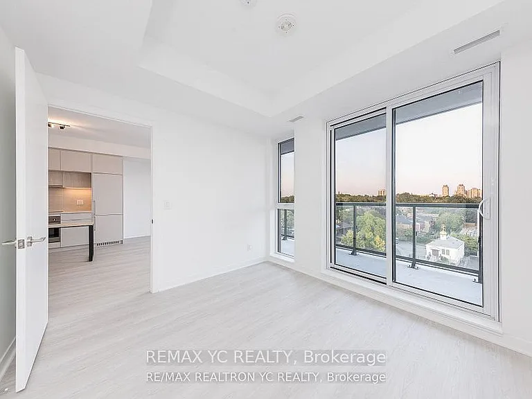 185 Alberta Ave #805 — Photo 12