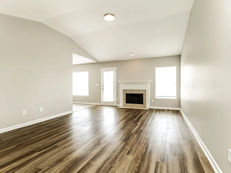 168 Howard Woody Dr — Photo 4