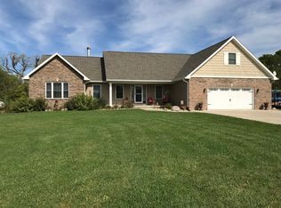 16101 Turner Rd, Athens, IL 62613