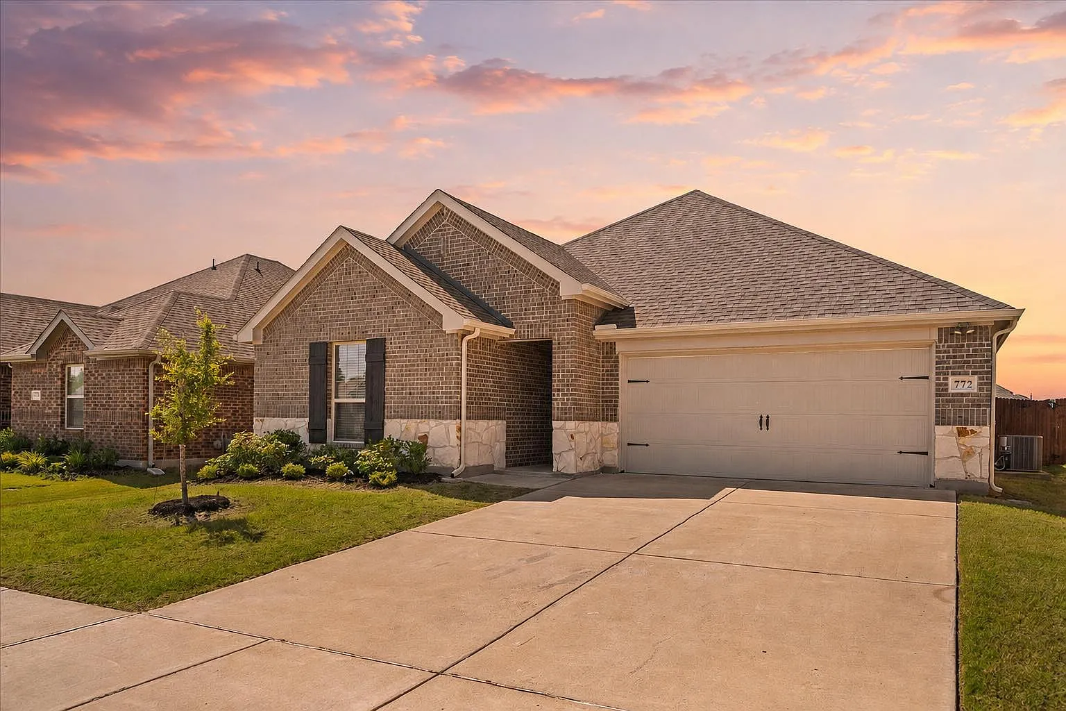 4 bed, 1861 sqft, $2,375 — Photo 1