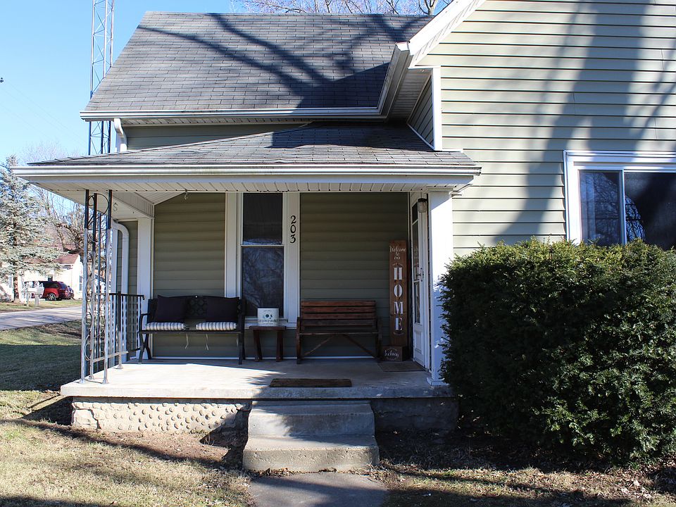 1st image of 203 E Central Ave