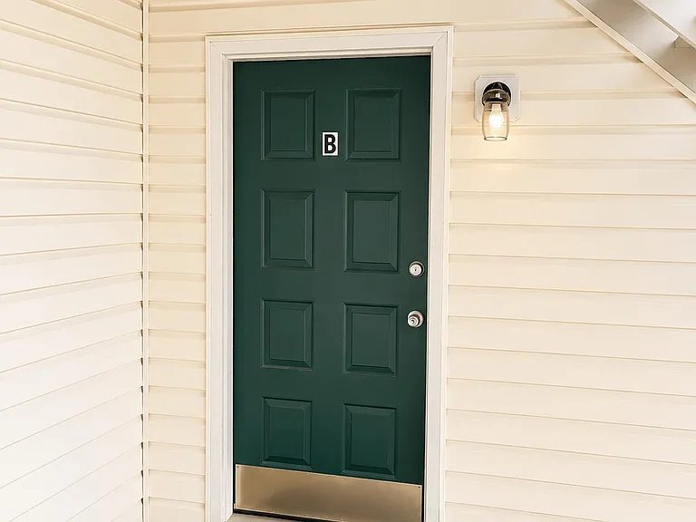 209 Apache Dr #15 — Photo 2