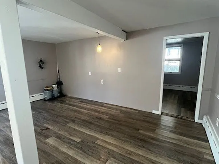 9 E Main St #1-5 — Photo 6