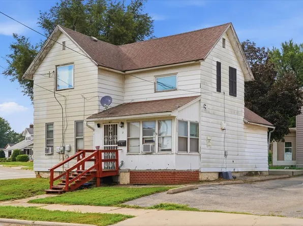 2 E 7th St, Sterling, IL 61081
