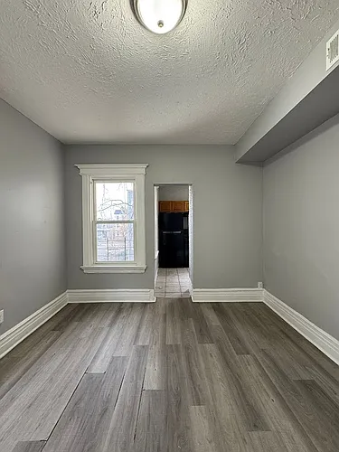 190 Seymour Ave #2B Photo 1