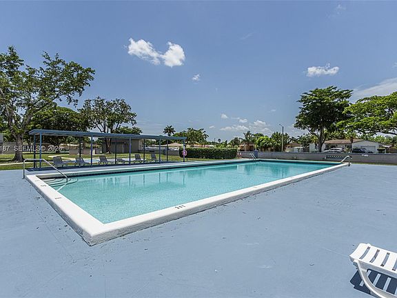 4th image of 5309 SW 8th Ct