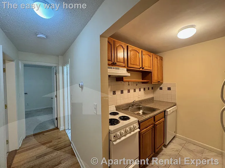 80 Highland Ave #202 — Photo 4