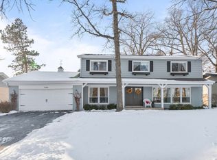 1268 Lynn Ter, Highland Park, IL 60035