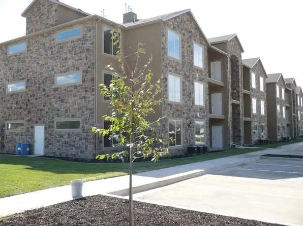 426 W 200th St N #104, Springville, UT 84663