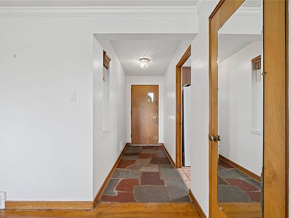 4th image of 4315 Frank St