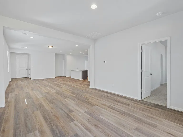 209 Cherry Blossom Ln — Photo 6