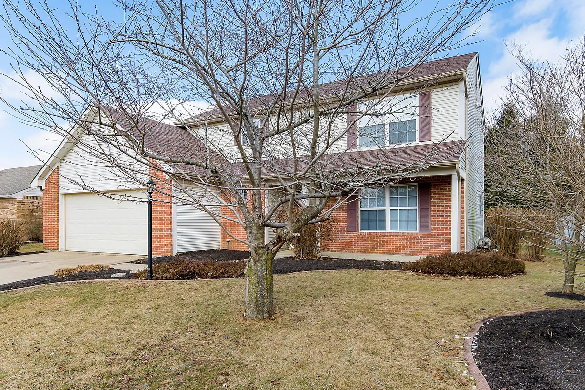Building Photo - 404 E Pine Ridge Dr
