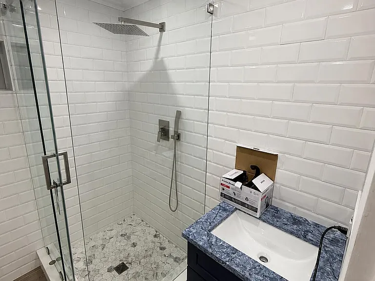 118 SW 7th St — Photo 5