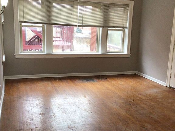 3rd image of 7932 S Saint Lawrence Ave #7936-2E