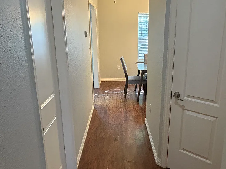 416 Railroad St — Photo 20