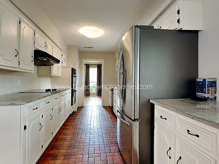 1804 Mercedes Pl — Photo 6