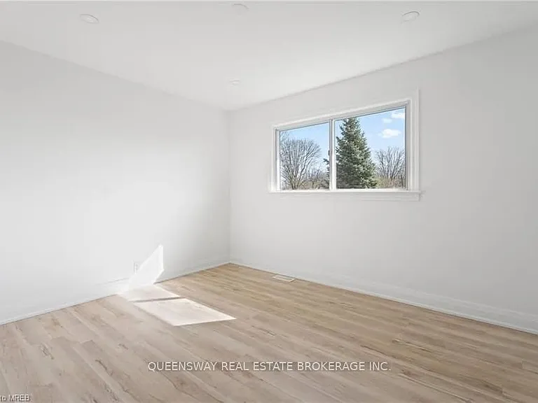 538 Lloyd Ave #MAIN — Photo 13