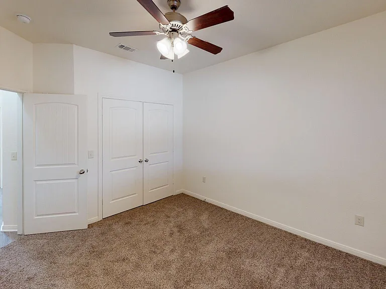 2322 Century Dr — Photo 7
