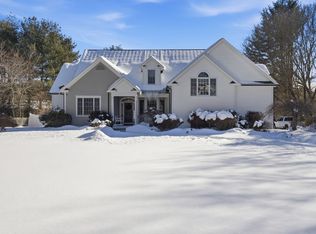 96 Dascomb Rd, Andover, MA 01810