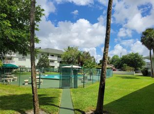 4200 NW 3rd Ct APT 324, Fort Lauderdale, FL 33317