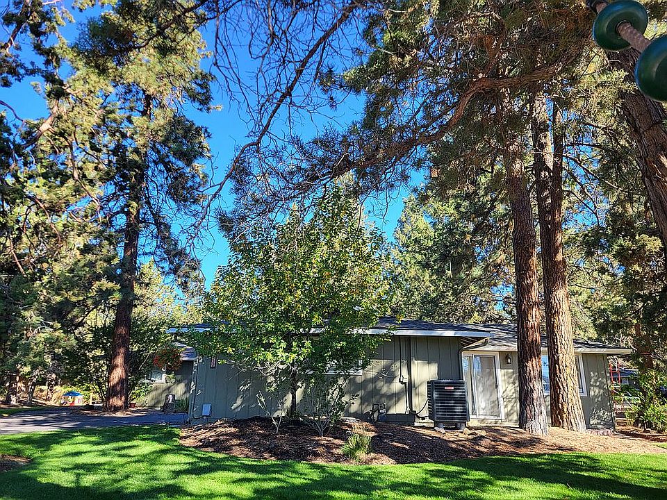 2nd image of 20452 Rae Rd