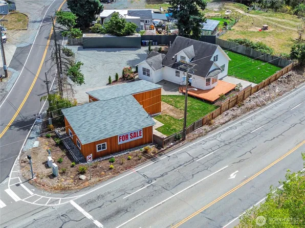 3618 Chrisella Road E, Edgewood, WA 98372